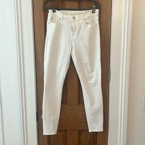 White skinny jeans